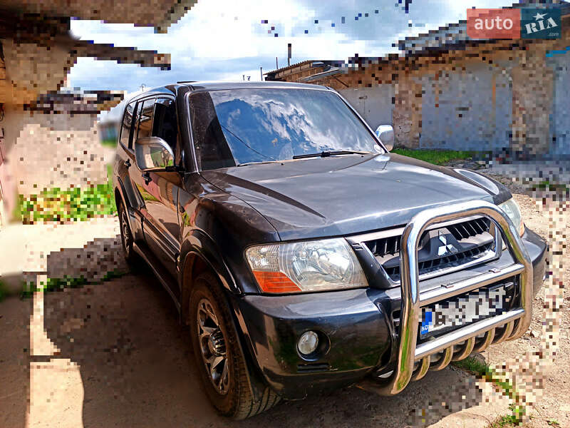Внедорожник / Кроссовер Mitsubishi Pajero Wagon 2004 в 