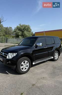 Внедорожник / Кроссовер Mitsubishi Pajero Wagon 2007 в 