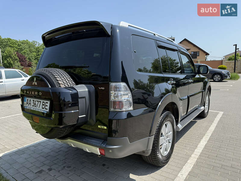 Внедорожник / Кроссовер Mitsubishi Pajero Wagon 2008 в Киеве