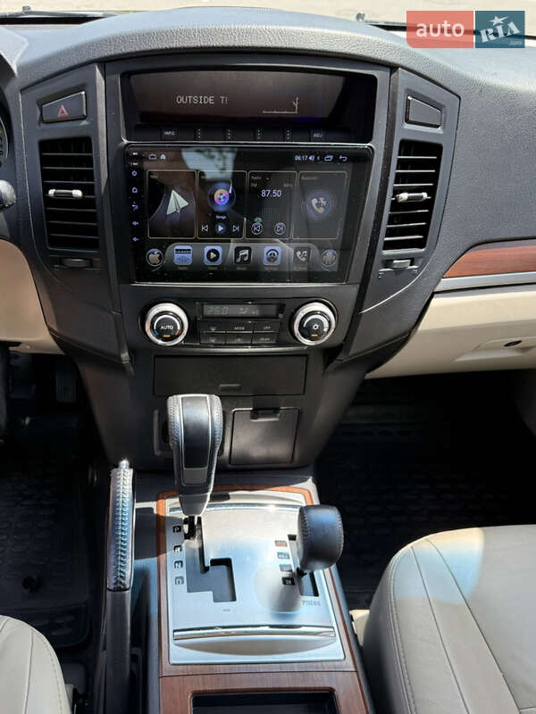 Внедорожник / Кроссовер Mitsubishi Pajero Wagon 2008 в Киеве