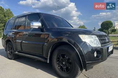 Внедорожник / Кроссовер Mitsubishi Pajero Wagon 2007 в 