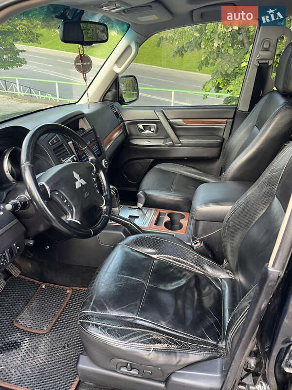 Внедорожник / Кроссовер Mitsubishi Pajero Wagon 2008 в Хмельницком