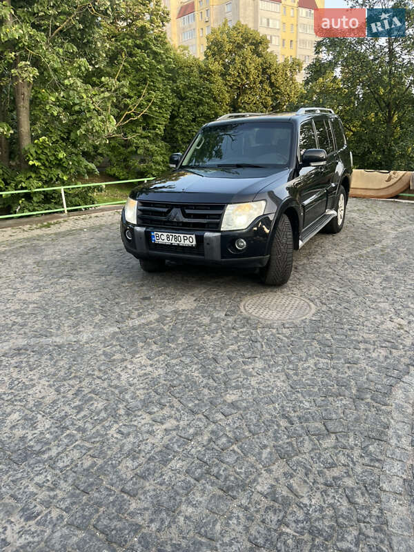 Внедорожник / Кроссовер Mitsubishi Pajero Wagon 2008 в Хмельницком