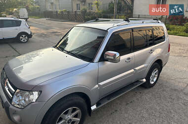Позашляховик / Кросовер Mitsubishi Pajero Wagon 2008 в 
