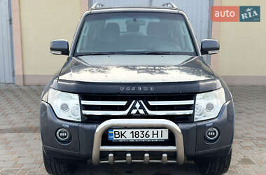 Внедорожник / Кроссовер Mitsubishi Pajero Wagon 2008 в 