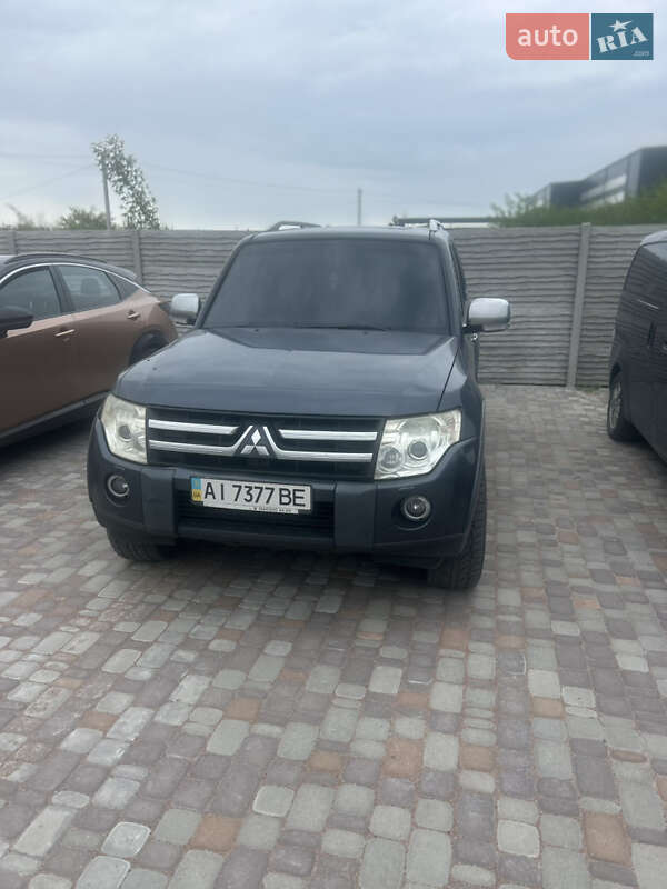 Mitsubishi Pajero Wagon 2008