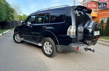 Внедорожник / Кроссовер Mitsubishi Pajero Wagon 2007 в 