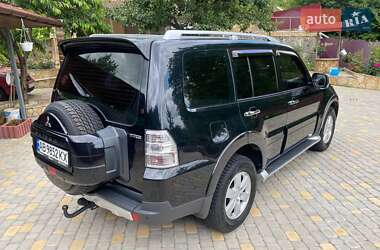 Внедорожник / Кроссовер Mitsubishi Pajero Wagon 2007 в 