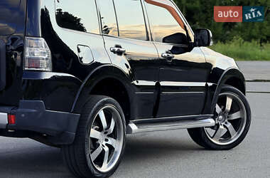 Внедорожник / Кроссовер Mitsubishi Pajero Wagon 2007 в 