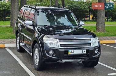 Позашляховик / Кросовер Mitsubishi Pajero Wagon 2014 в Києві