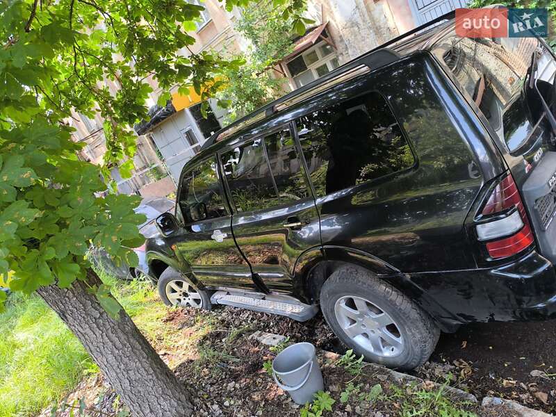 Mitsubishi Pajero Wagon 2002