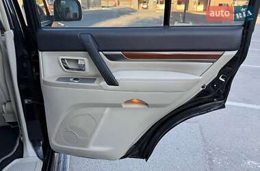Внедорожник / Кроссовер Mitsubishi Pajero Wagon 2007 в 