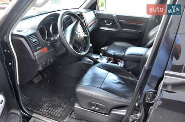 Внедорожник / Кроссовер Mitsubishi Pajero Wagon 2008 в 