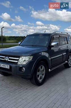 Внедорожник / Кроссовер Mitsubishi Pajero Wagon 2007 в Львове