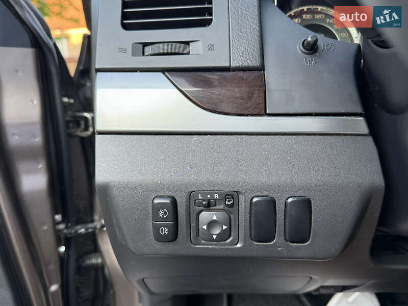 Внедорожник / Кроссовер Mitsubishi Pajero Wagon 2013 в Черновцах