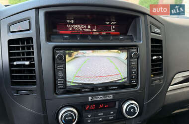 Внедорожник / Кроссовер Mitsubishi Pajero Wagon 2013 в 