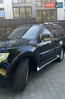 Позашляховик / Кросовер Mitsubishi Pajero Wagon 2007 в 