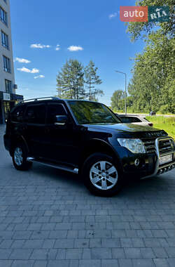 Позашляховик / Кросовер Mitsubishi Pajero Wagon 2007 в 