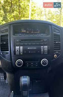 Позашляховик / Кросовер Mitsubishi Pajero Wagon 2007 в 