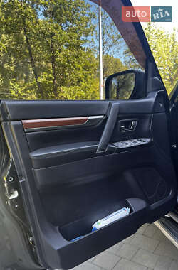 Позашляховик / Кросовер Mitsubishi Pajero Wagon 2007 в 