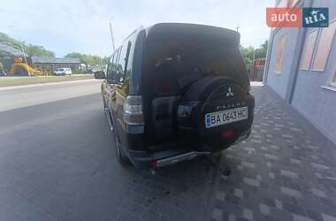 Внедорожник / Кроссовер Mitsubishi Pajero Wagon 2008 в 