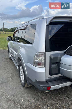 Внедорожник / Кроссовер Mitsubishi Pajero Wagon 2008 в 