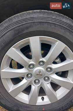 Внедорожник / Кроссовер Mitsubishi Pajero Wagon 2011 в 