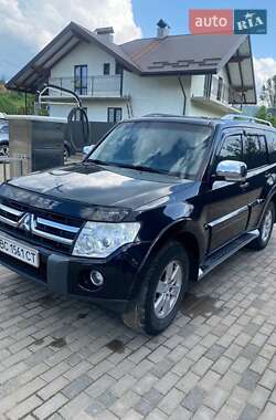 Внедорожник / Кроссовер Mitsubishi Pajero Wagon 2007 в Славском