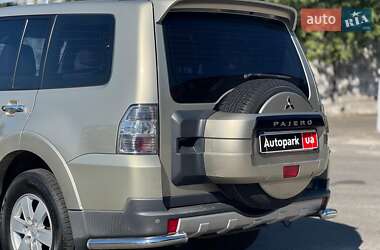 Внедорожник / Кроссовер Mitsubishi Pajero Wagon 2008 в 