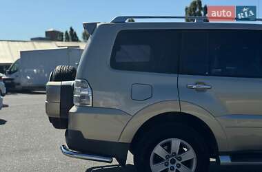 Внедорожник / Кроссовер Mitsubishi Pajero Wagon 2008 в 