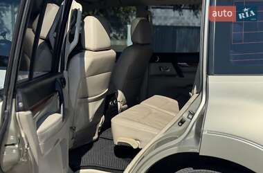 Внедорожник / Кроссовер Mitsubishi Pajero Wagon 2008 в 
