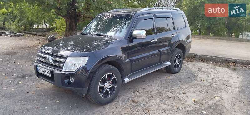 Внедорожник / Кроссовер Mitsubishi Pajero Wagon 2007 в Ужгороде