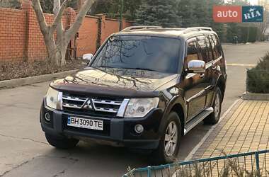 Внедорожник / Кроссовер Mitsubishi Pajero Wagon 2007 в 