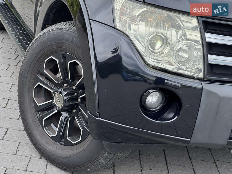 Внедорожник / Кроссовер Mitsubishi Pajero Wagon 2008 в Стрые