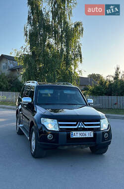 Внедорожник / Кроссовер Mitsubishi Pajero Wagon 2007 в 