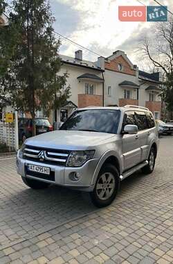 Внедорожник / Кроссовер Mitsubishi Pajero Wagon 2008 в 