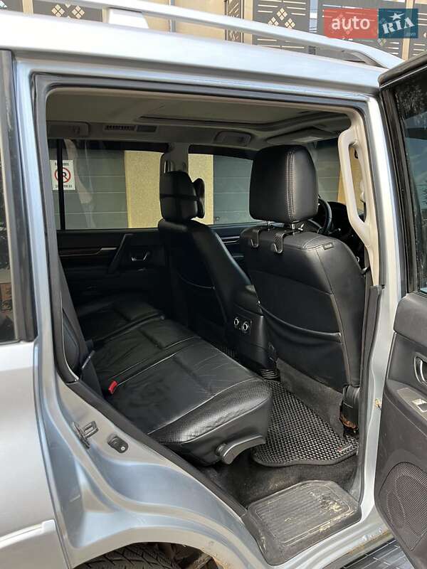 Внедорожник / Кроссовер Mitsubishi Pajero Wagon 2008 в Коломые