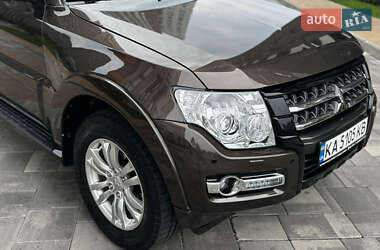 Внедорожник / Кроссовер Mitsubishi Pajero Wagon 2019 в 
