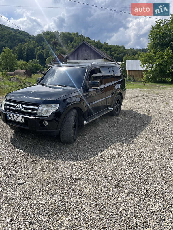 Внедорожник / Кроссовер Mitsubishi Pajero Wagon 2008 в Ивано-Франковске