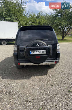 Внедорожник / Кроссовер Mitsubishi Pajero Wagon 2008 в 
