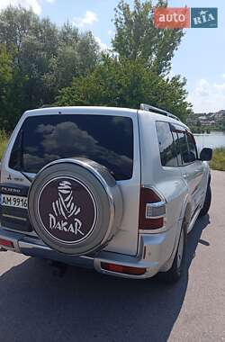 Внедорожник / Кроссовер Mitsubishi Pajero Wagon 2001 в 