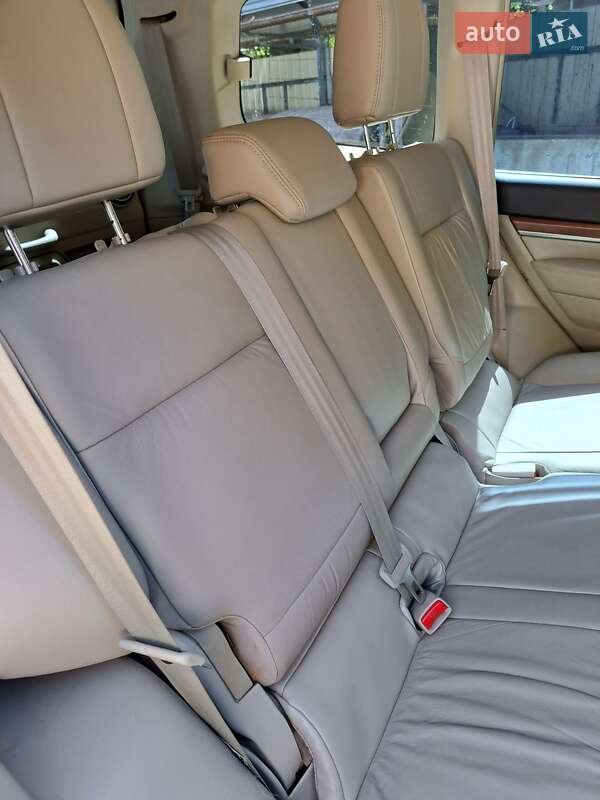 Внедорожник / Кроссовер Mitsubishi Pajero Wagon 2007 в Высоком