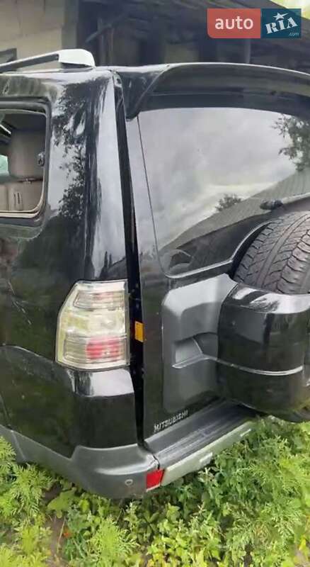 Внедорожник / Кроссовер Mitsubishi Pajero Wagon 2009 в Киеве