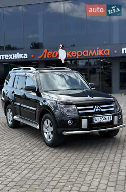 Внедорожник / Кроссовер Mitsubishi Pajero Wagon 2008 в 