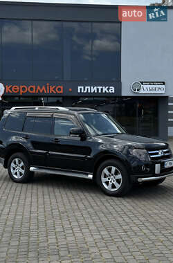 Внедорожник / Кроссовер Mitsubishi Pajero Wagon 2008 в 