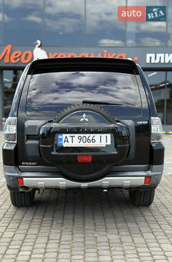 Внедорожник / Кроссовер Mitsubishi Pajero Wagon 2008 в 