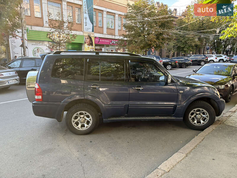 Внедорожник / Кроссовер Mitsubishi Pajero Wagon 2006 в Кривом Роге