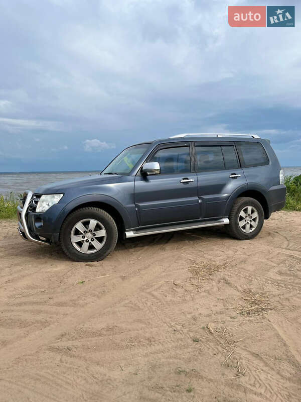 Mitsubishi Pajero Wagon 2008