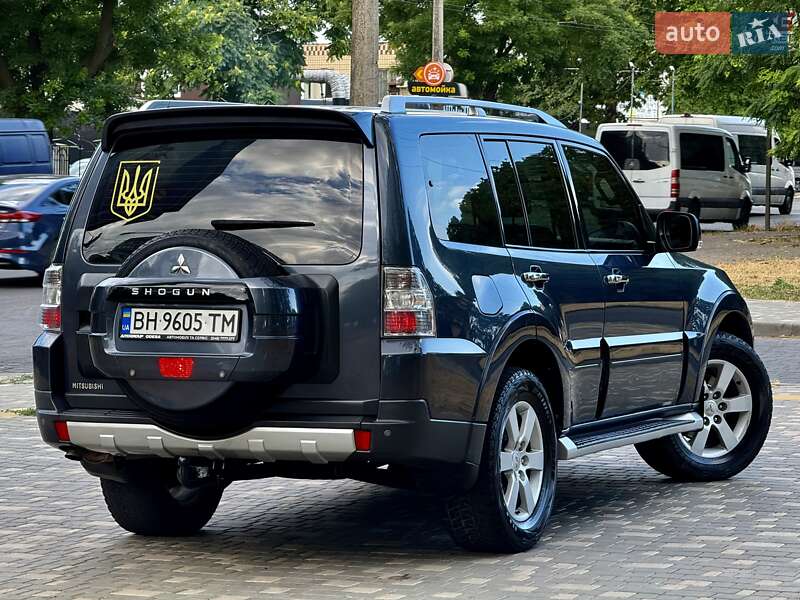 Позашляховик / Кросовер Mitsubishi Pajero Wagon 2008 в Одесі