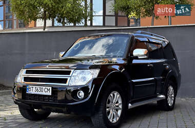 Внедорожник / Кроссовер Mitsubishi Pajero Wagon 2013 в Ивано-Франковске